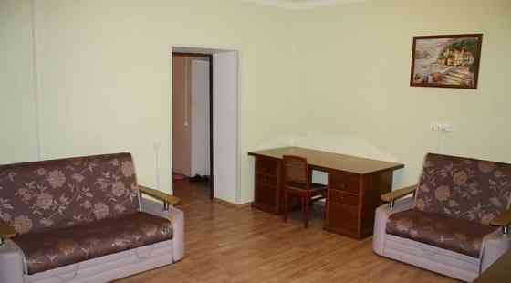 3-комн. квартира, 80 м2, 1/6 эт. Москва