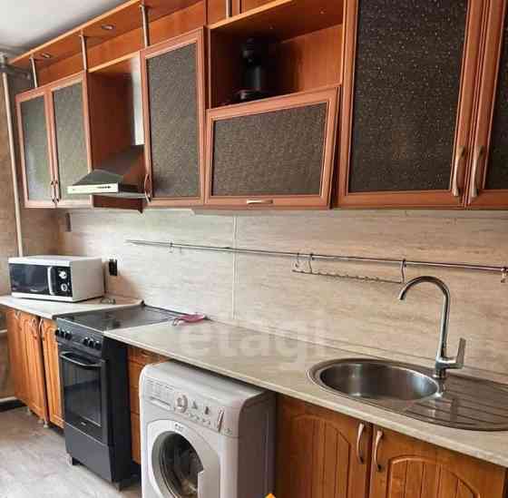 2-комн. квартира, 63.2 м2, 2/5 эт. Белогорск