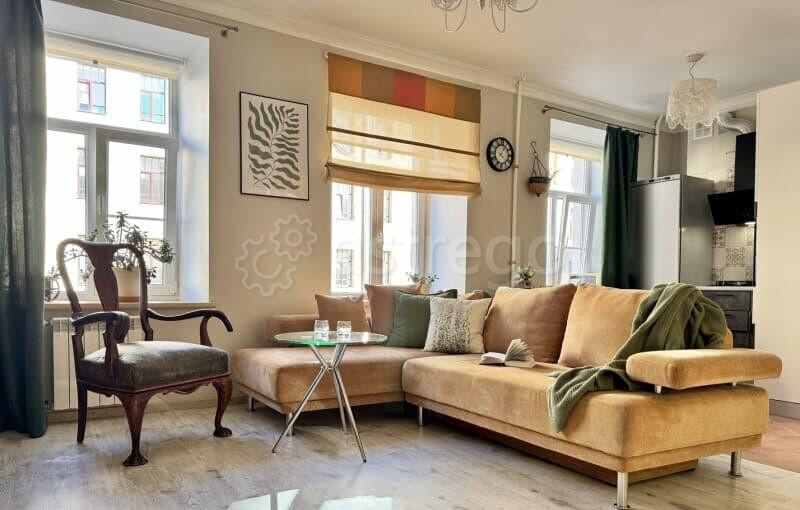 1-комн. квартира, 42 м2, 3/5 эт. Санкт-Петербург - изображение 1