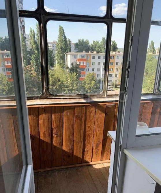 3-комн. квартира, 50 м2, 5/5 эт. Старый Оскол - изображение 1