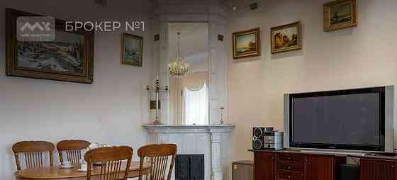 6-комн. квартира, 215 м2, 3/5 эт. Санкт-Петербург