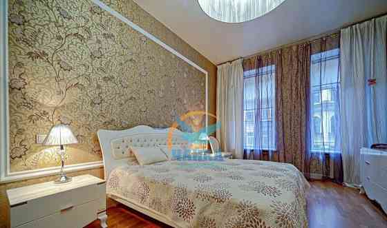 2-комн. квартира, 80 м2, 3/5 эт. Санкт-Петербург