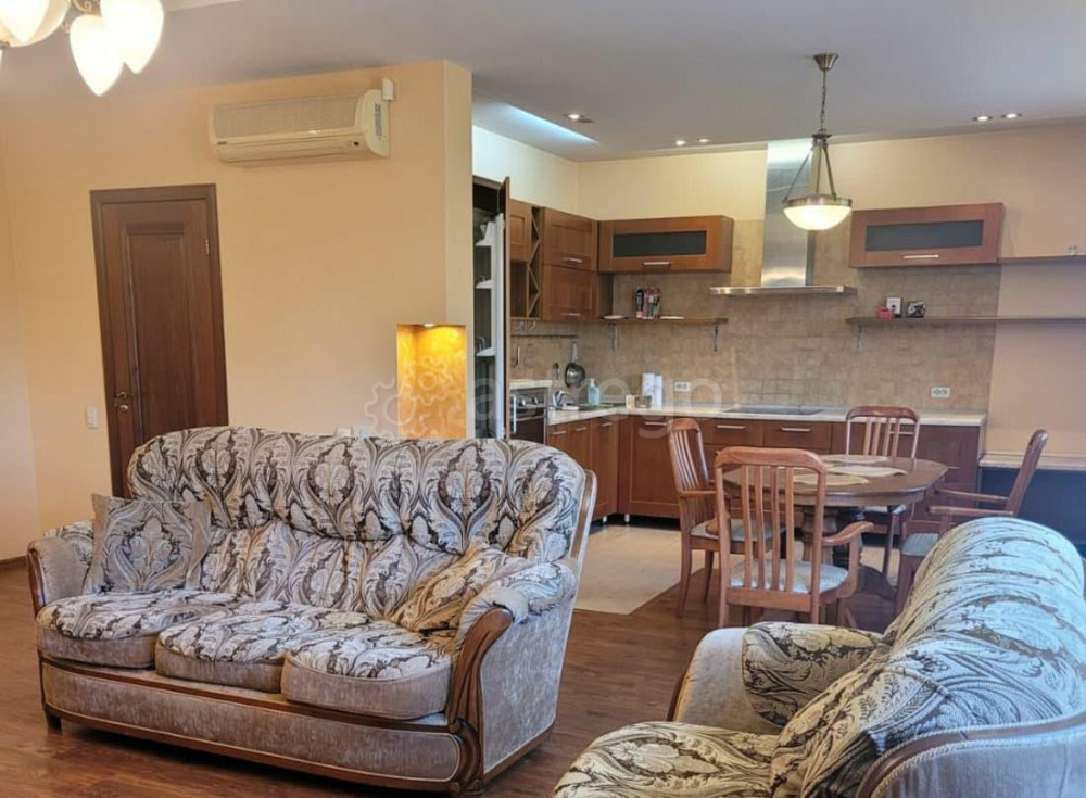 4-комн. квартира, 118.2 м2, 3/3 эт. Новоалтайск - изображение 4