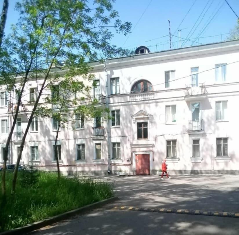 4-комн. квартира, 85 м2, 3/3 эт. Санкт-Петербург - изображение 1