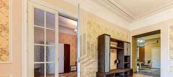 2-комн. квартира, 120 м2, 3/5 эт. Санкт-Петербург