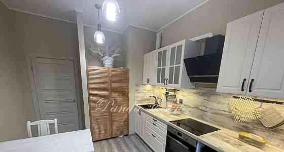 2-комн. квартира, 62 м2, 1/4 эт. Апрелевка