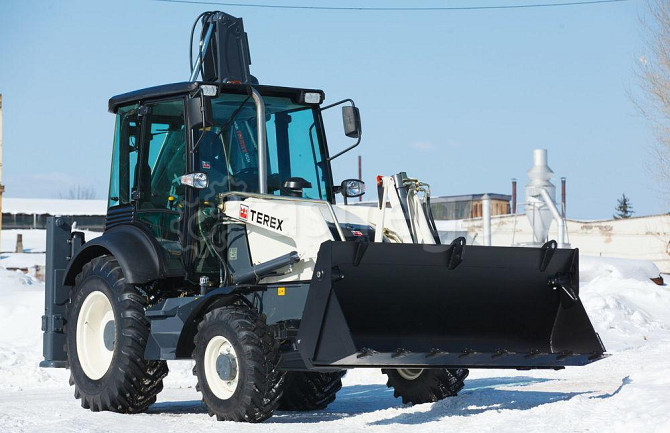 Экскаватор погрузчик TEREX 825 Экскаватор-погрузчик Набережные Челны - изображение 1