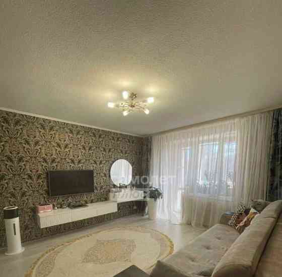 3-комн. квартира, 69.2 м2, 1/5 эт. Коряжма