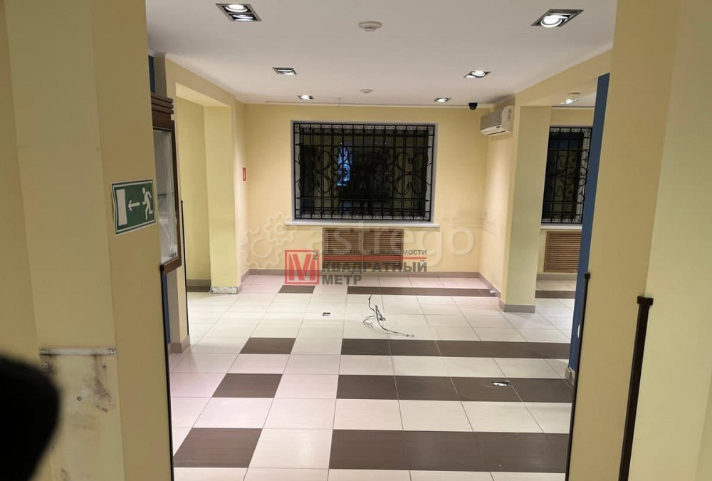 Торговое помещение, 225 м2 Старый Оскол - изображение 9