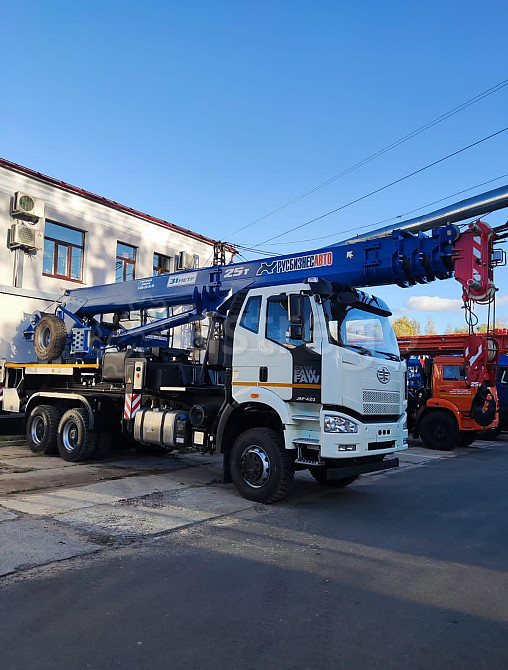 Автокран КС 55713-9К-4 25 т противовес 1,5 т (шасси FAW-3250) колесная формула 6х6 ОВОИД Краснодар - изображение 1