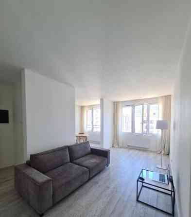2-комн. квартира, 54 м2, 13/22 эт. Москва