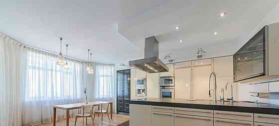 6-комн. квартира, 260 м2, 11/12 эт. Москва