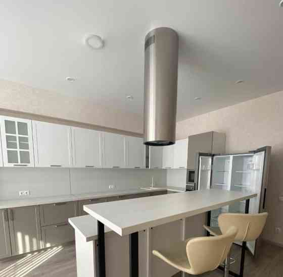 3-комн. квартира, 120 м2, 2/5 эт. Химки