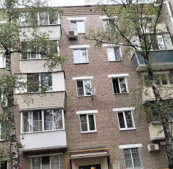 Комната, 14.4 м2, 1/5 эт. Москва