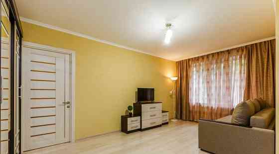 2-комн. квартира, 45 м2, 1/5 эт. Москва