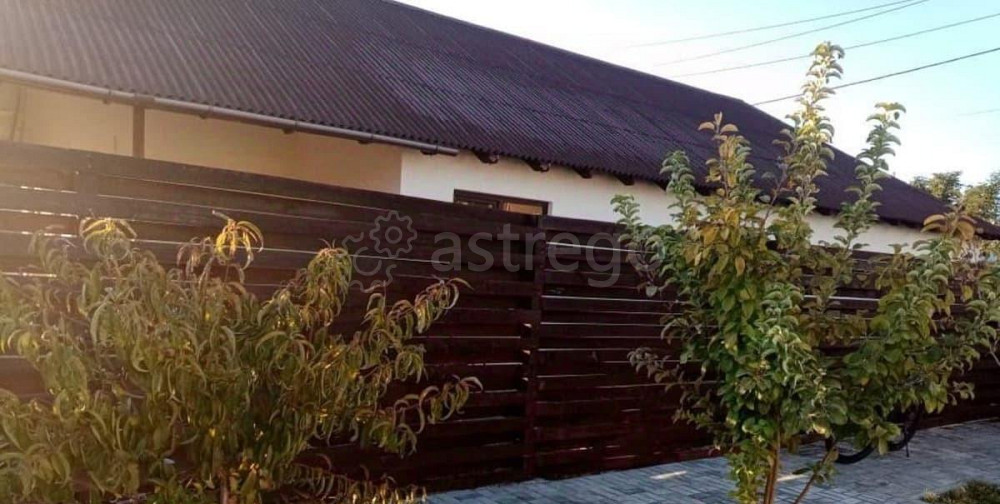 Дом, 172.2 м2, 5 соток, 1 эт. Астрахань - изображение 1