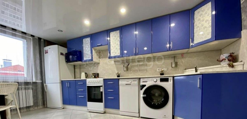 2-комн. квартира, 65 м2, 10/11 эт. Барнаул - изображение 1