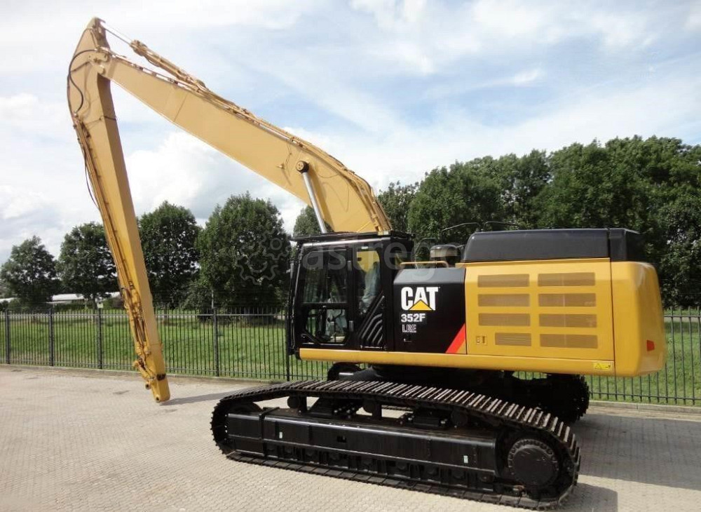 Экскаватор гусеничный Caterpillar CAT 352 412 л. с. 3.5 м3 Хабаровск - изображение 1