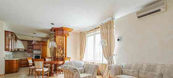 3-комн. квартира, 109 м2, 4/9 эт. Москва