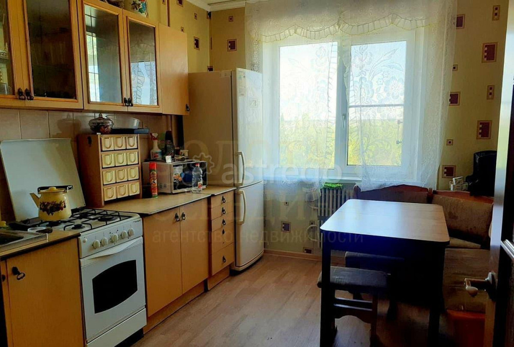 4-комн. квартира, 82 м2, 7/9 эт. Старый Оскол - изображение 1