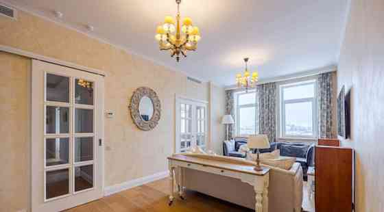 5-комн. квартира, 130.7 м2, 9/33 эт. Москва