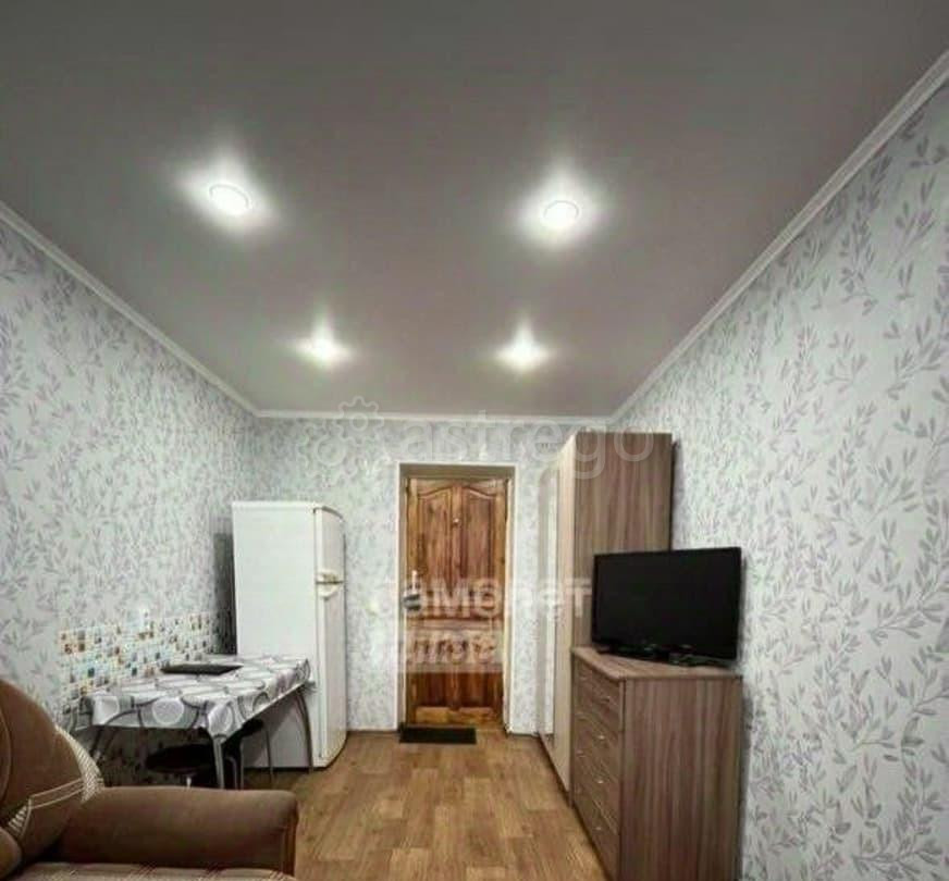 Комната, 11.9 м2, 5/9 эт. Октябрьский - изображение 1