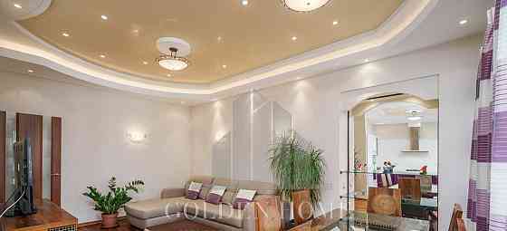 3-комн. квартира, 100 м2, 3/7 эт. Санкт-Петербург