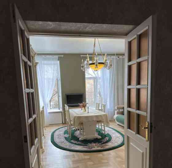 3-комн. квартира, 90 м2, 4/6 эт. Санкт-Петербург