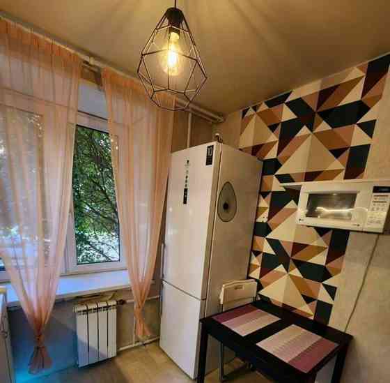 2-комн. квартира, 40 м2, 1/9 эт. Москва
