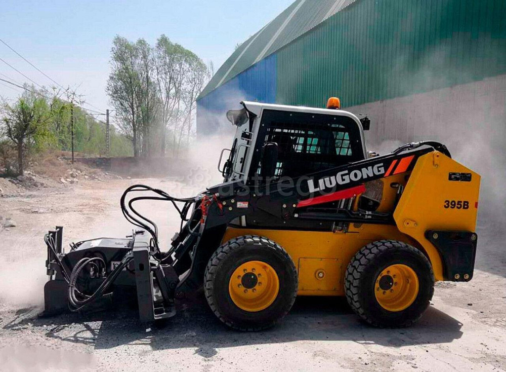 Мини погрузчик LiuGong CLG395В Кемерово - изображение 1