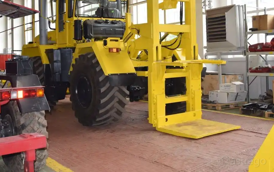 Кировец К-703Ма-12 Красноярск - изображение 2