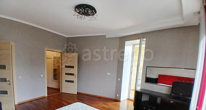 2-комн. квартира, 80 м2, 5/9 эт. Барнаул - изображение 2