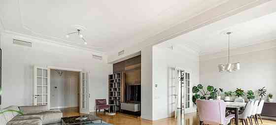 4-комн. квартира, 250 м2, 5/6 эт. Москва