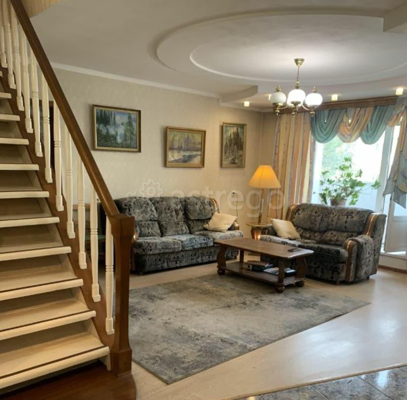 4-комн. квартира, 132 м2, 3/9 эт. Красноярск - изображение 1