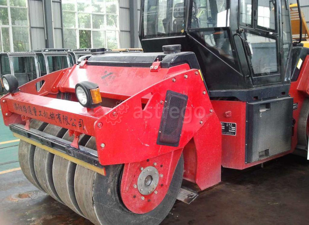 Каток грунтовый XCMG XS225 гидравлический, масса 22 т Благовещенск - изображение 1