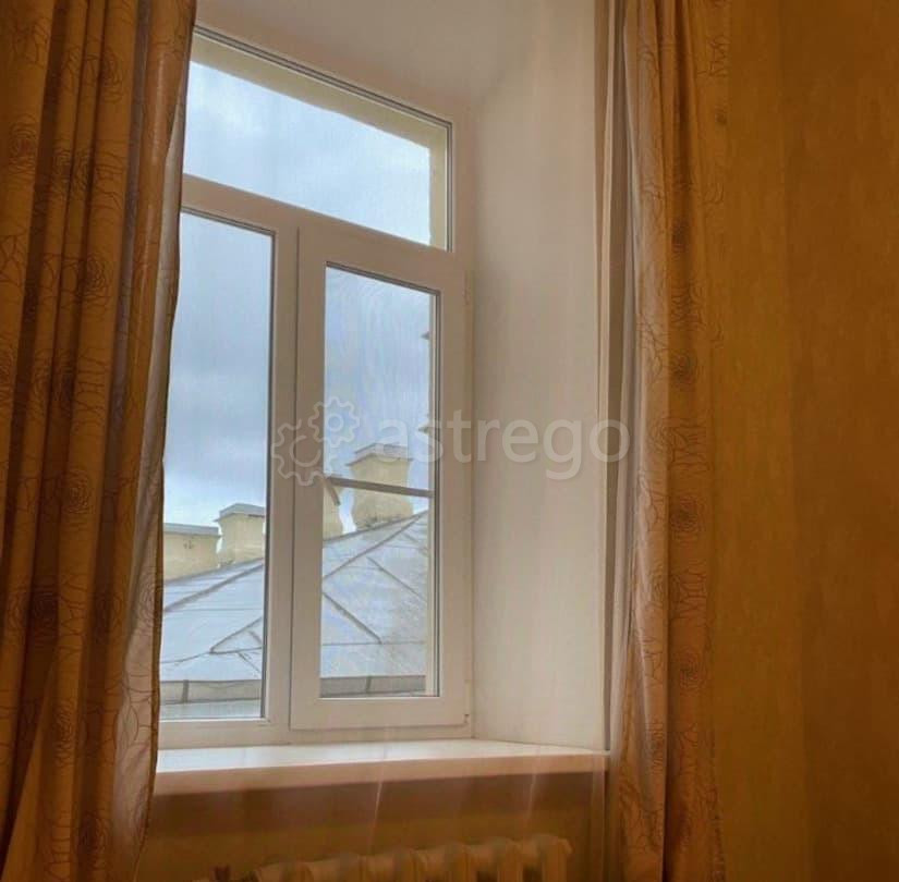 Комната, 200 м2, 5/5 эт. Санкт-Петербург - изображение 2