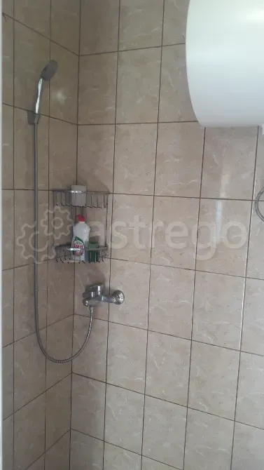 Сдам Комнату, 20 м2, 1/2 эт., Долгосрочно Феодосия - изображение 2