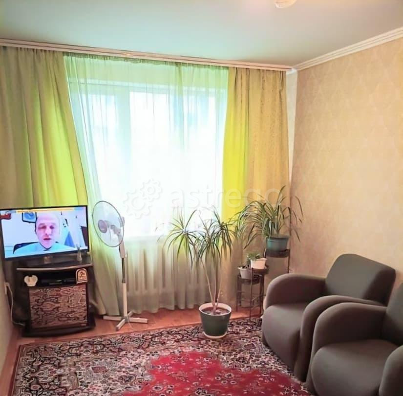 Комната, 15 м2, 4/9 эт. Москва - изображение 1