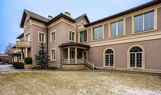Дом, 920 м2, 21 сотка, 2 эт. Москва