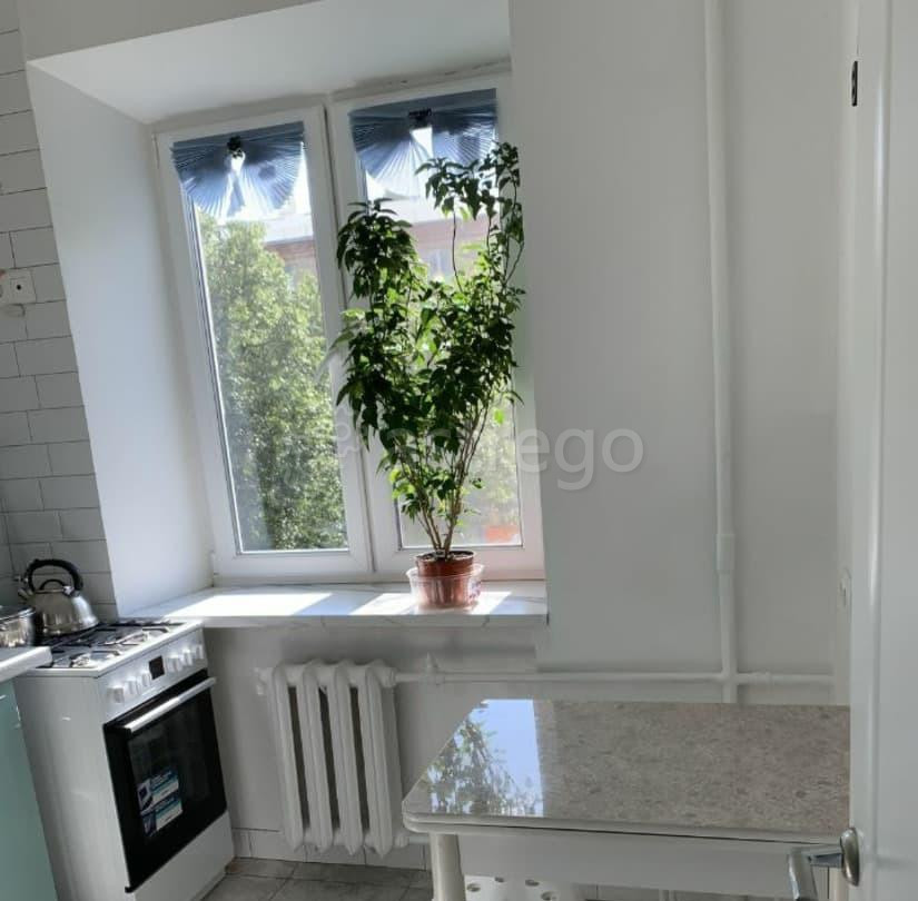 Комната, 10 м2, 3/9 эт. Москва - изображение 1