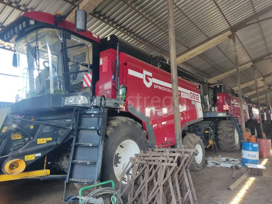 Зерноуборочные Комбайны РСМ142 Акрос 585 И Зерноуборочные Комбайны Палессе GS12 Ставрополь - изображение 2