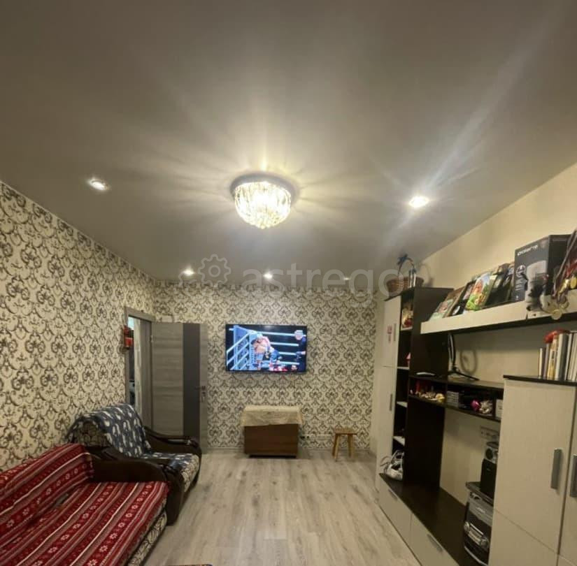 Комната, 20 м2, 1/5 эт. Москва - изображение 1