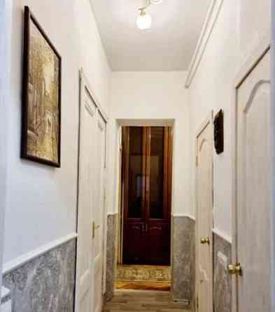 3-комн. квартира, 85 м2, 1/3 эт. Санкт-Петербург