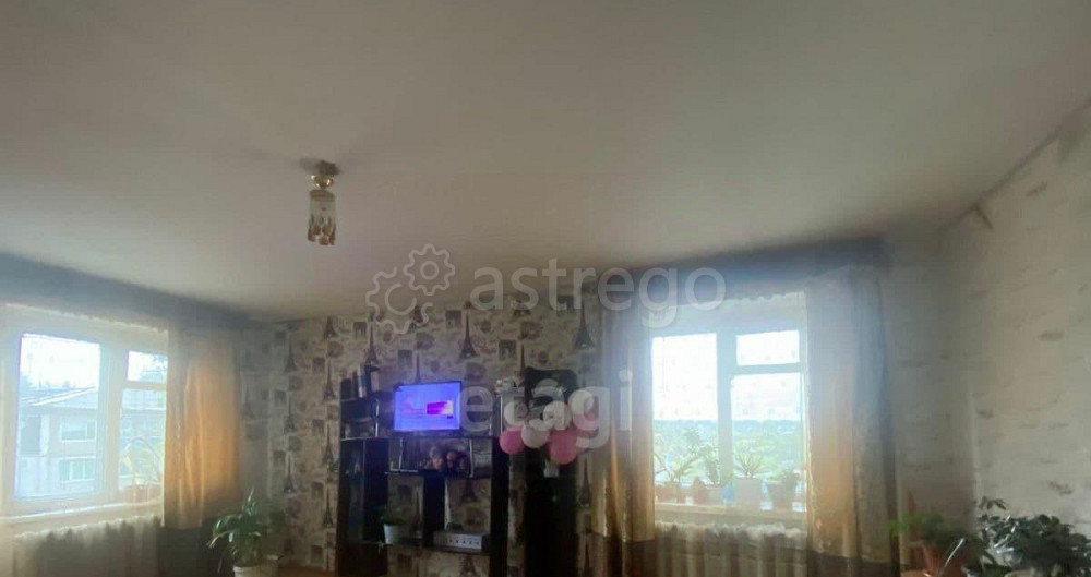 4-комн. квартира, 70.5 м2, 5/5 эт. Белогорск - изображение 4