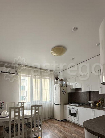 2-комн. квартира, 70 м2, 4/5 эт. Яблоновский - изображение 1