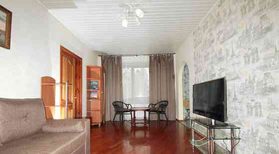 2-комн. квартира, 45 м2, 1/5 эт. Москва