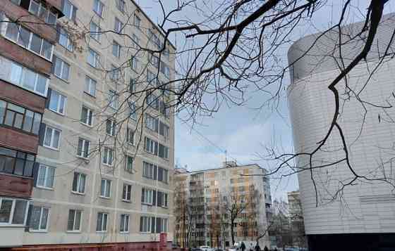3-комн. квартира, 52.4 м2, 1/9 эт. Москва