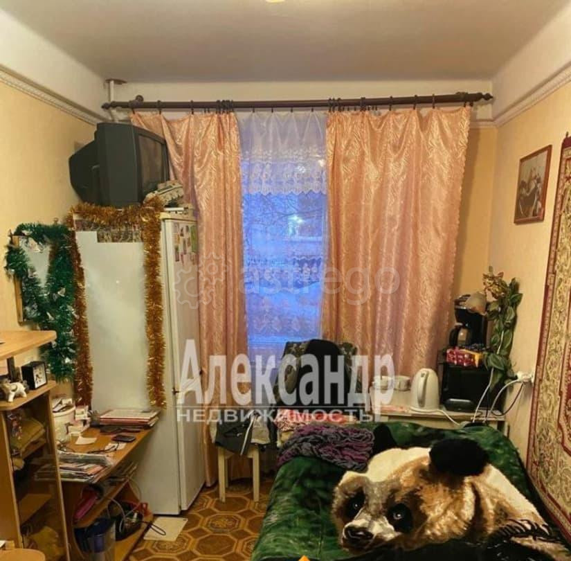 Комната, 10.7 м2, 1/9 эт. Санкт-Петербург - изображение 1