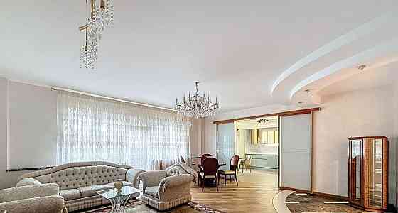 3-комн. квартира, 125 м2, 8/10 эт. Москва