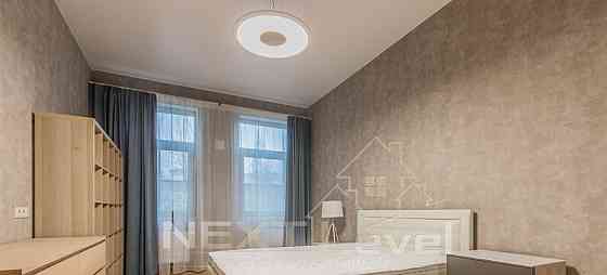 3-комн. квартира, 130 м2, 2/8 эт. Санкт-Петербург